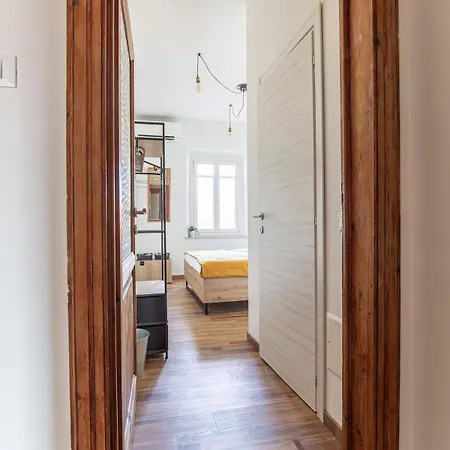 Apartment Leaning Tower Cozy 3 Bedroom *