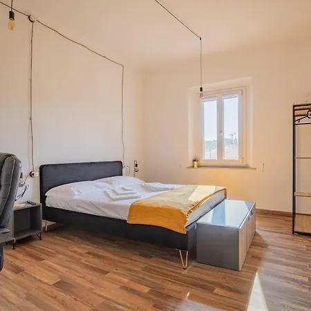 Leaning Tower Cozy 3 Bedroom