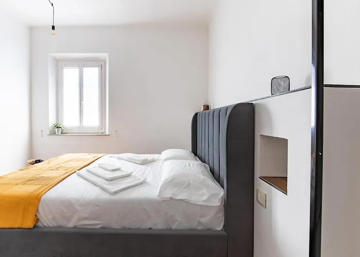 Leaning Tower Cozy 3 Bedroom *
